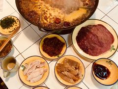 猪黄喉-石灰市老火锅(北滨路店)
