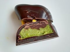 宝石巧克力露娜-好利来(奥林匹克购物广场店)