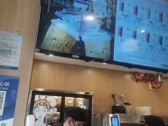 -霸王茶姬(南强街店)