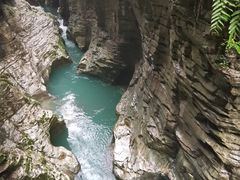 -蝶舞清江·恩施地心谷景区