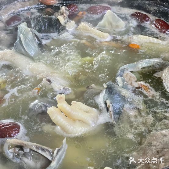 泰赞生蚝鸡火锅·烧烤·大排档