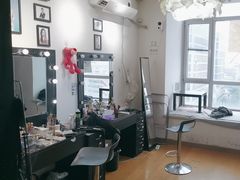 -红像馆连锁精致证件照职场照(中关村店)