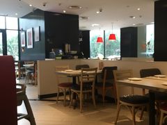 大堂-必胜客(宁海西子国际店)