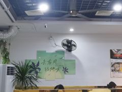 -老何家后安粉·糟粕醋海鲜火锅(三亚湾椰梦长廊店)