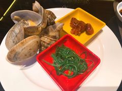 -大中华希尔顿酒店-念自助餐·嗨啤·小龙虾
