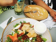 三文鱼牛油果色拉-BAKER&SPICE(环贸店)