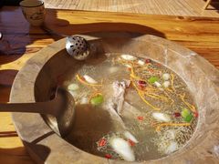 特色石锅鱼-静和鱼庄