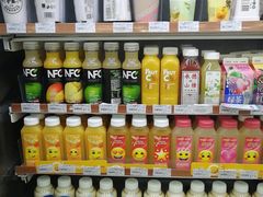 零售区-全家便利店(东直门店)