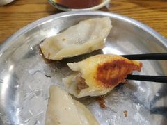 -黄阿姨锅贴大王(万航渡路店)