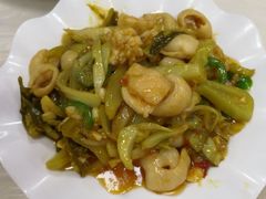 酸菜炒大肠-苏记农家菜馆