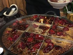 九宫格-白乐天毛肚火锅馆(南滨路店)