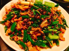 -鸿顺老铁锅美蛙鱼府(解放碑店)