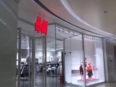 -H&M(华润万象城店)