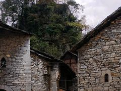 -高荡千年布依古寨旅游景区