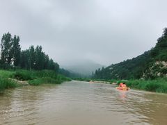-紫荆关长城漂流