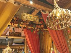 -老牌坊云南鱼豆花火锅(爱建店)