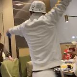 今天因为降温、排队的人不多