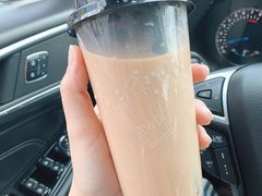 珍珠鲜奶茶-顶东面包花园·生日蛋糕(世博店)