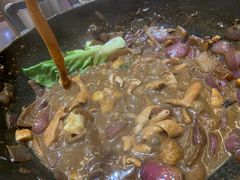 -胡须佬鸡煲四季火锅店(石厦西村直营店)
