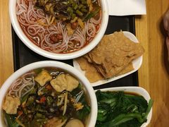 -水平有限螺蛳粉(宏达大厦店)