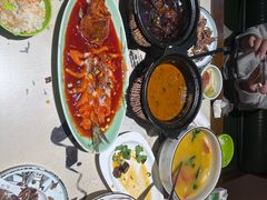 -忆江南·金鹏船宴