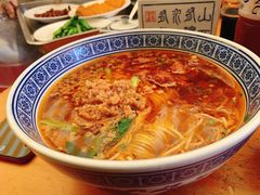 辣肉面-沪西老弄堂面馆(定西路店)