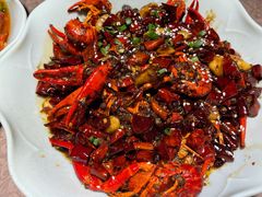 香辣小龙虾-冰冰龙虾·江湖菜·花园江景餐厅