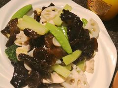 -老广酒楼(樱花店)