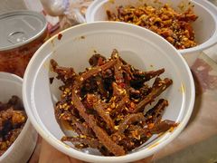 麻辣牛肉干-鑫记婆婆兔·成都特产·兔头手撕兔(太古里店)