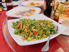 秋葵炒花甲肉-旺富东海大酒楼(海鲜街店)