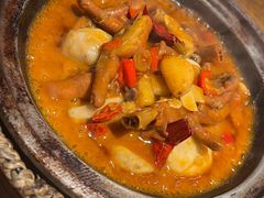 石锅芋儿鸡爪煲-乔街深夜食堂·小龙虾·高压锅生蚝(杭州总店)