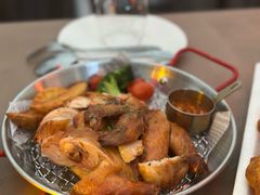 -埠口精酿夜景餐酒吧· BREWPORT BISTRO(长嘉汇重庆之眼店)
