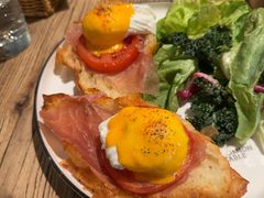 -Common Table · Brunch & Coffee