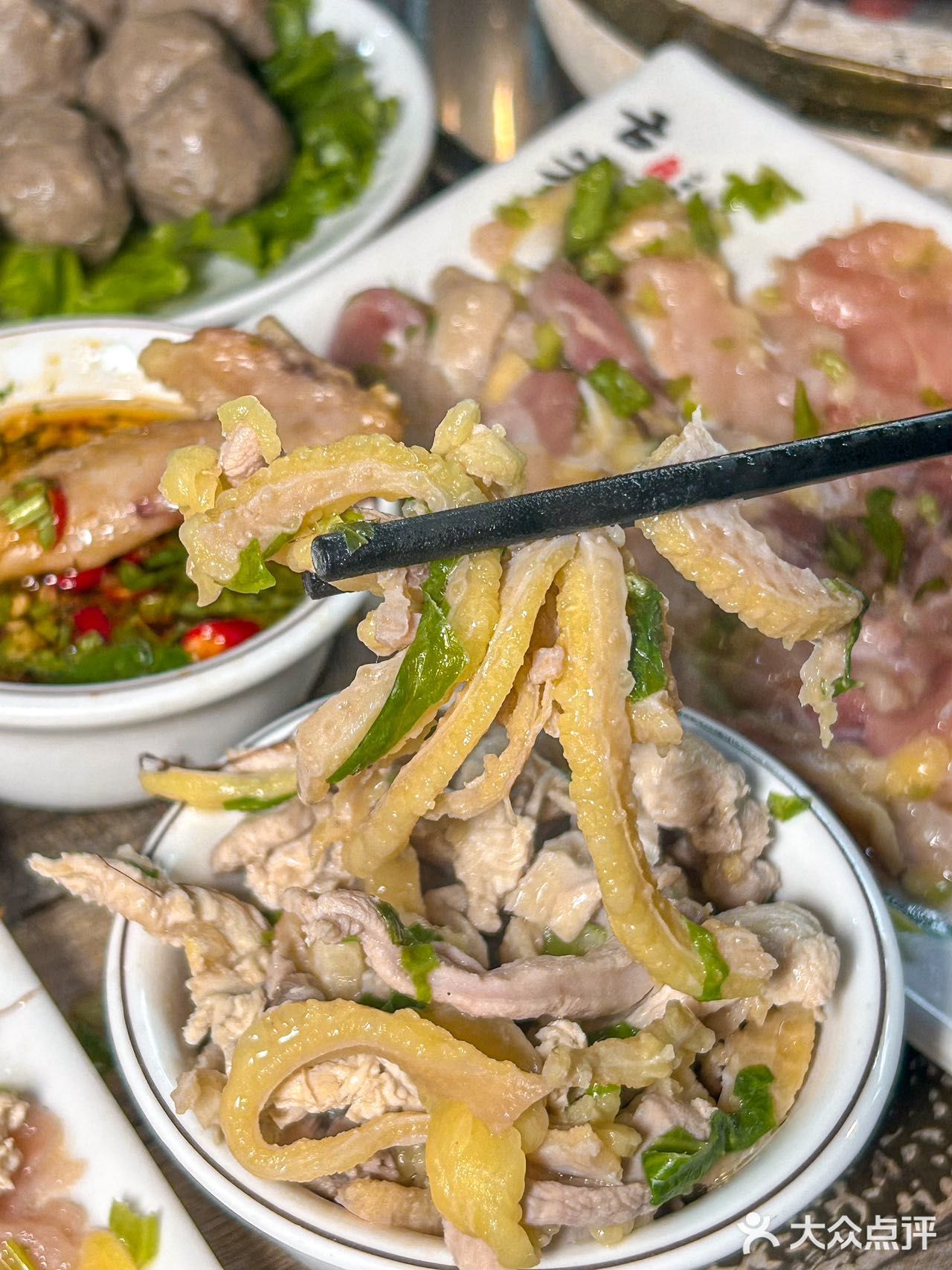 深圳超经典的广式鸡煲，快来这吃💃