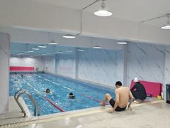 -小蓝鲸游泳培训基地(积水潭店)