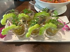 -Chom Cafe and Restaurant