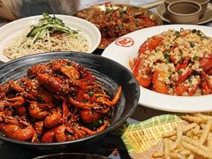 -肥肥虾庄·金牌油焖大虾(汉口城市广场店)