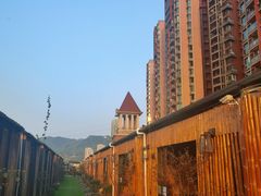 -冰冰龙虾·江湖菜·花园江景餐厅