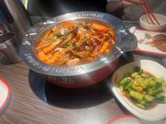 -胖哥俩肉蟹煲(华贸店)