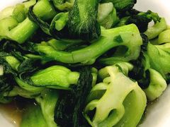 -侬佳蒸菜馆(听潮店)