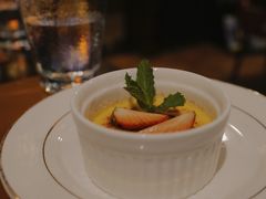 焦糖布丁-Golden Lily河内巴黎法越料理餐厅(建国西路店)