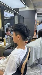 -藤野造型•烫染专业店
