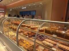 -好利来(上海长宁龙之梦店)