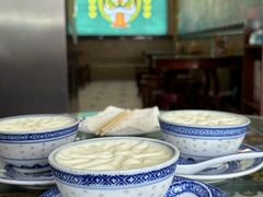 -广信牛奶甜品世家(台东店)