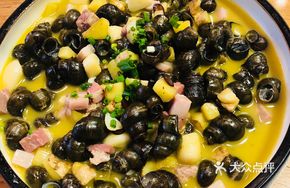 Salted Pork with Snails