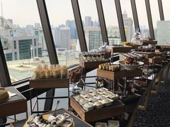 靠窗位-广州花园酒店·凌璇阁旋转餐厅CAROUSEL360