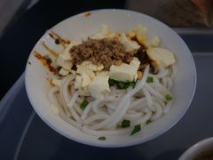 -辣辣小吃豆花米线(大观篆新农贸市场店)