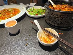 -万重锦·人文川菜馆(骡马市店)