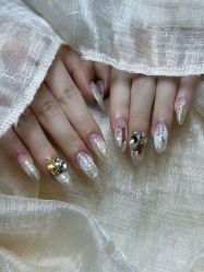 -M·X Nail日式美甲美睫