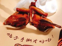 脆皮乳鸽-鸽子侯·家宴·平价海鲜(市图书馆店)